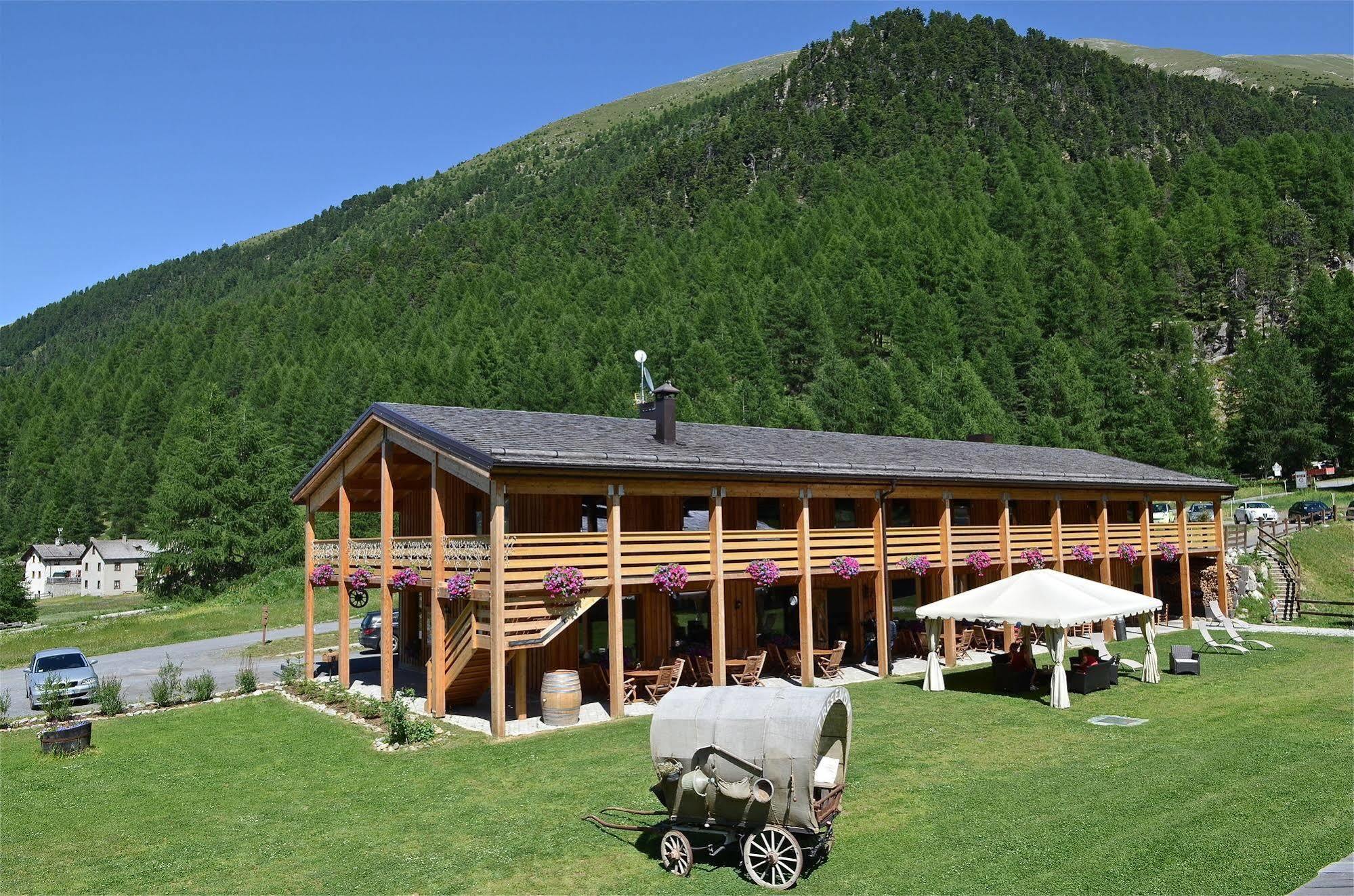 La Tresenda Hotel And Mountain Farm Livigno Dış mekan fotoğraf